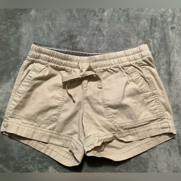 North Face shorts, size Small, beige - Picture 2 of 2